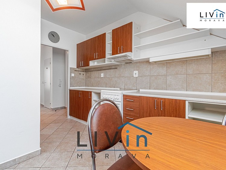 Pronájem bytu 3+1 85 m² - foto 5