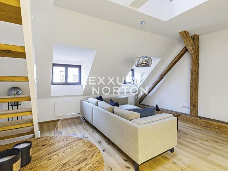 Pronájem bytu 2+kk 70 m² - foto 8