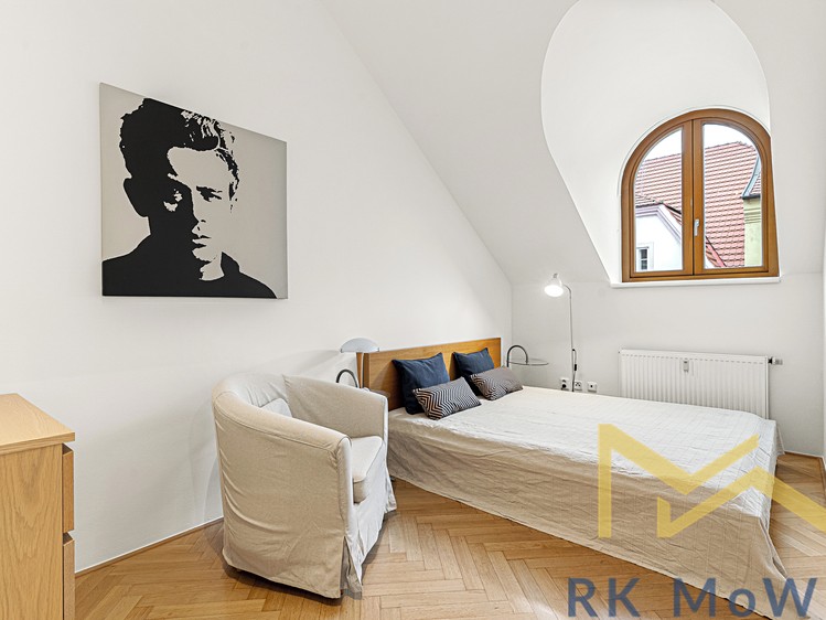 Pronájem bytu 3+kk 75 m² - foto 3