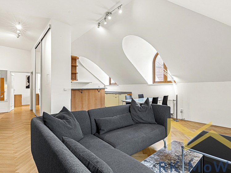 Pronájem bytu 3+kk 75 m² - foto 1