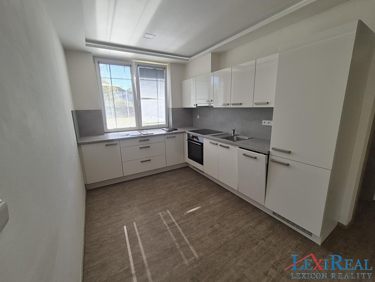 Pronájem bytu 2+kk 68 m² (Jednopodlažní) - foto 7