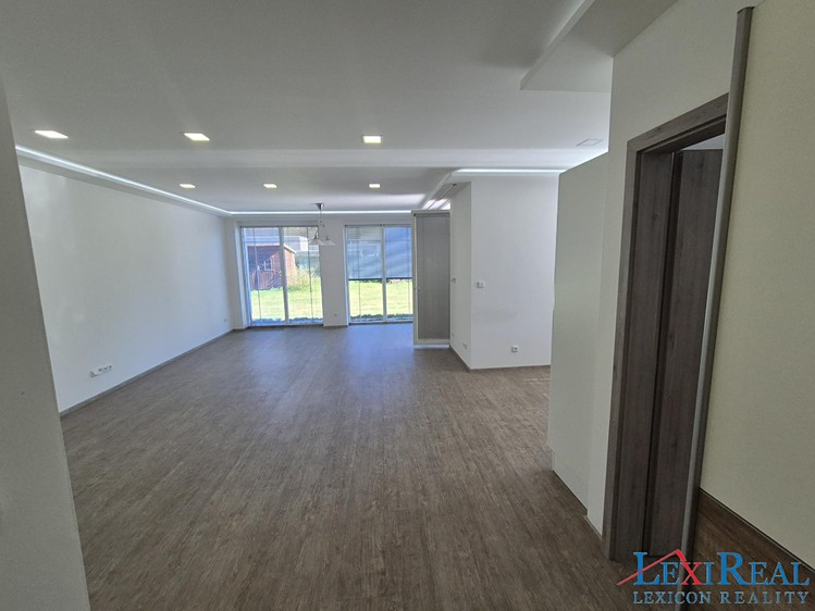 Pronájem bytu 2+kk 68 m² (Jednopodlažní) - foto 5