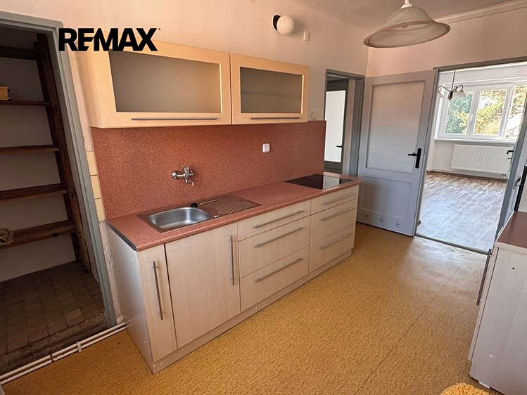 Pronájem bytu 2+1 54 m² - foto 4