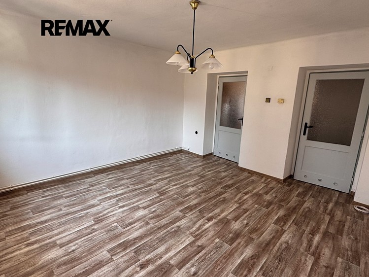 Pronájem bytu 2+1 54 m² - foto 6