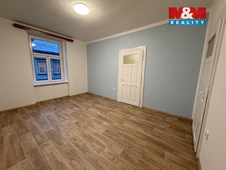 Pronájem bytu 2+1 52 m² - foto 3