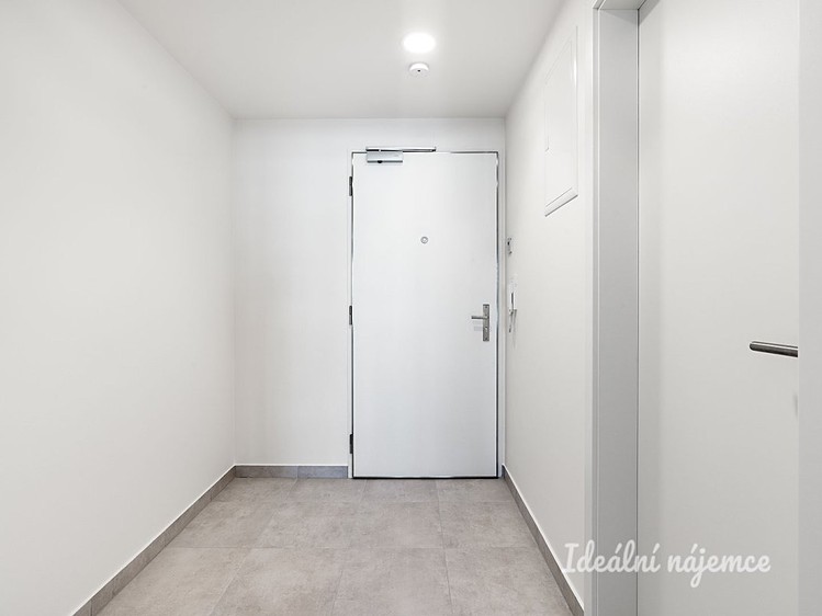 Pronájem bytu 1+kk 32 m² - foto 5
