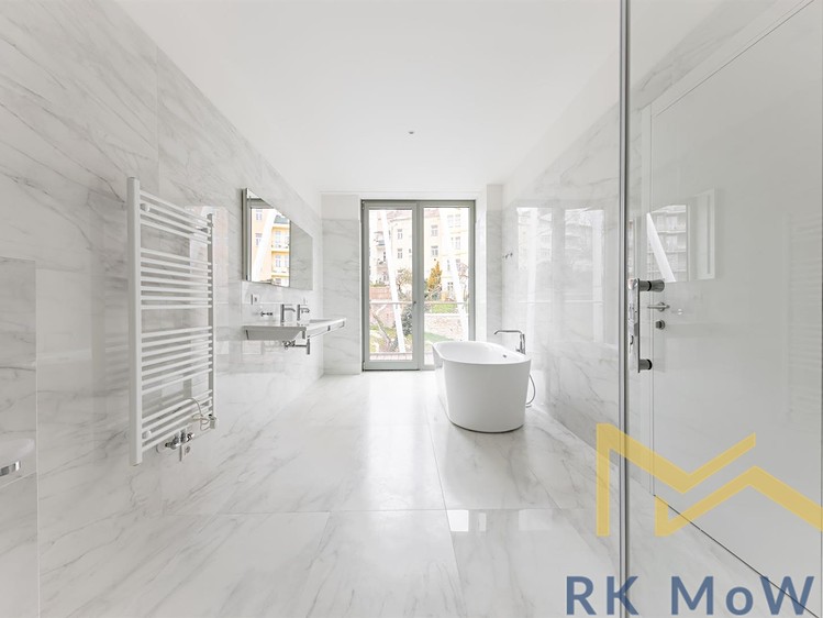 Pronájem bytu 4+kk 322 m² (Mezonet) - foto 4