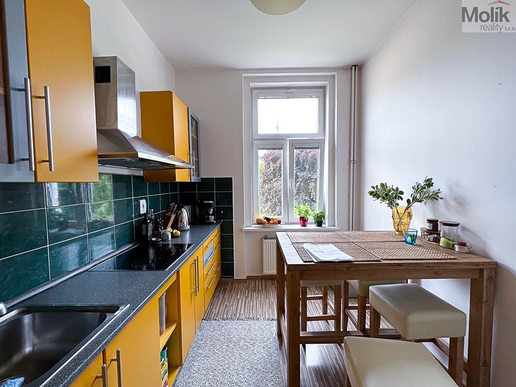 Pronájem bytu 2+1 82 m² - foto 2