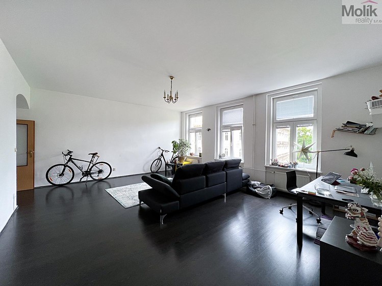 Pronájem bytu 2+1 82 m² - foto 5