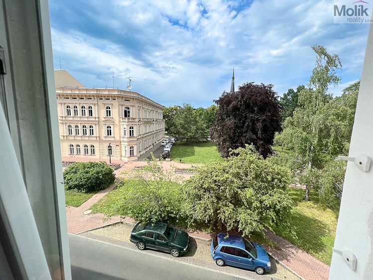 Pronájem bytu 2+1 82 m² - foto 7