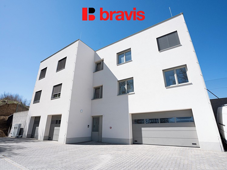 Pronájem bytu 4+kk 250 m² - foto 2