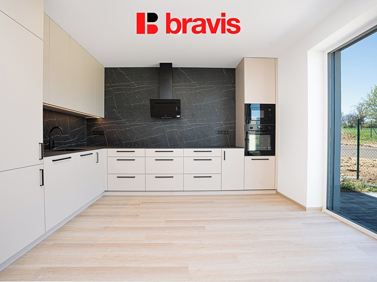 Pronájem bytu 4+kk 250 m² - foto 1