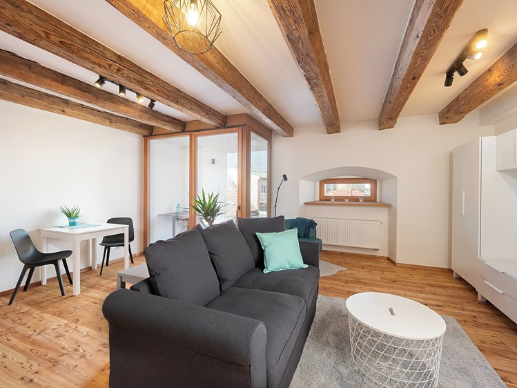 Pronájem bytu 1+kk 38 m² - foto 3