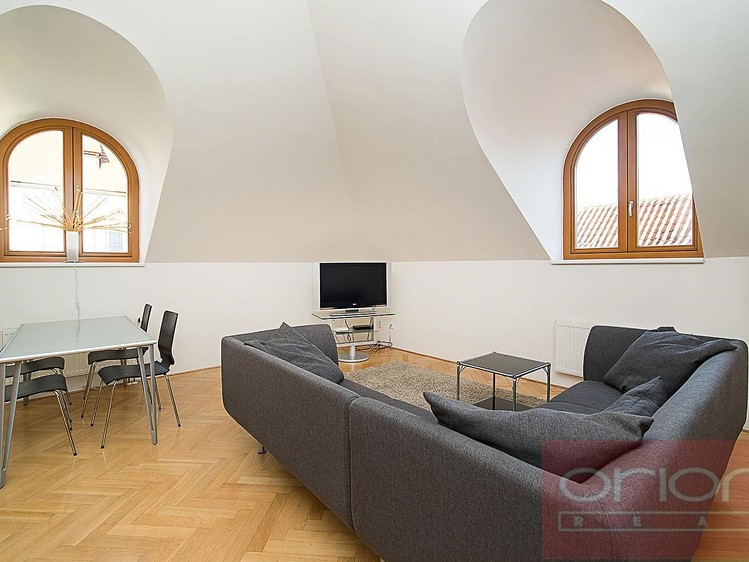 Pronájem bytu 3+kk 75 m² - foto 1