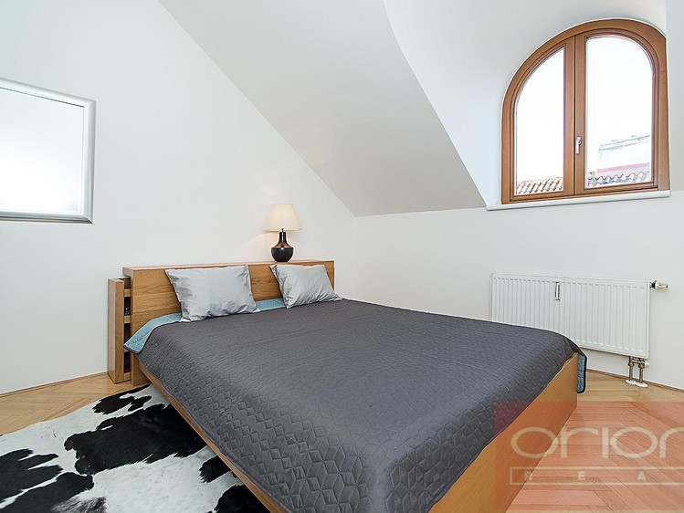 Pronájem bytu 3+kk 75 m² - foto 4
