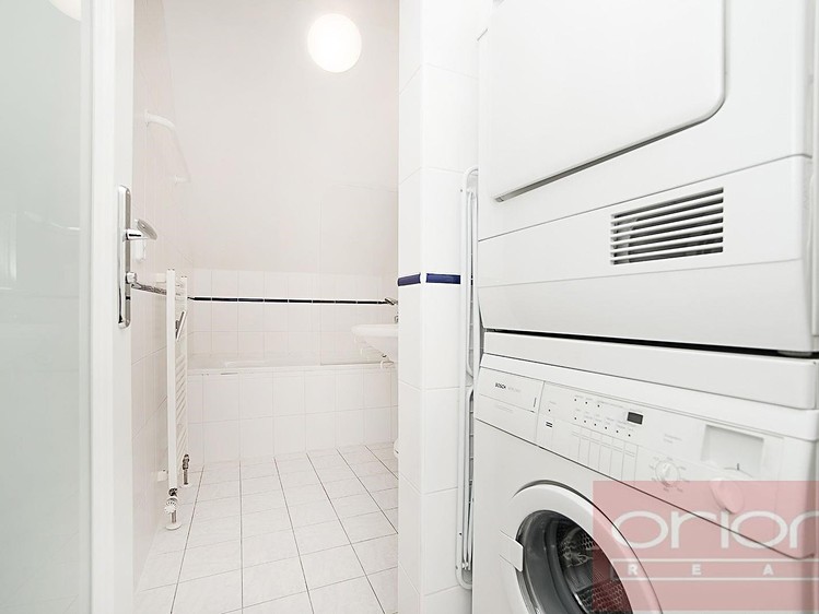 Pronájem bytu 3+kk 75 m² - foto 8