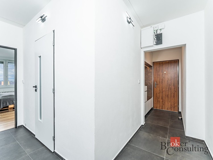 Pronájem bytu 3+kk 69 m² - foto 8