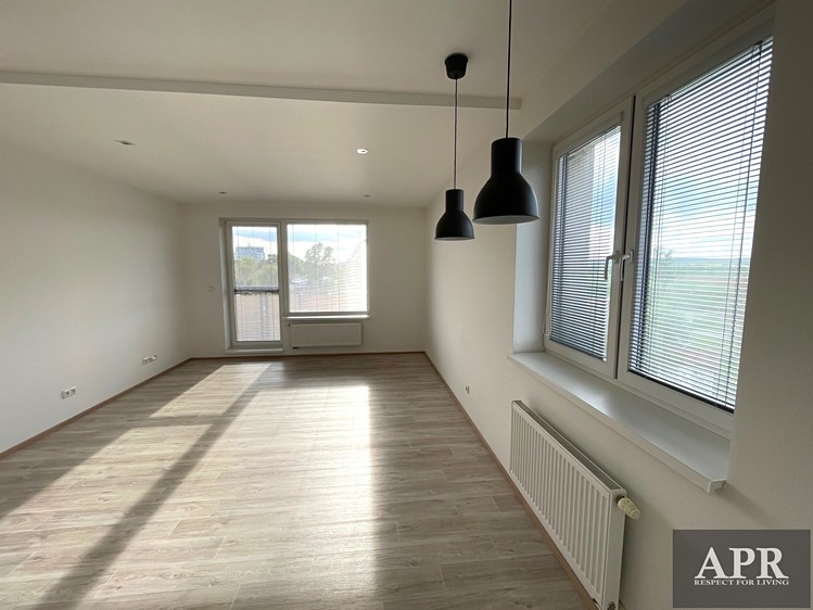 Pronájem bytu 2+kk 60 m² - foto 6