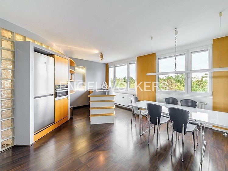 Pronájem bytu 2+kk 70 m² - foto 1