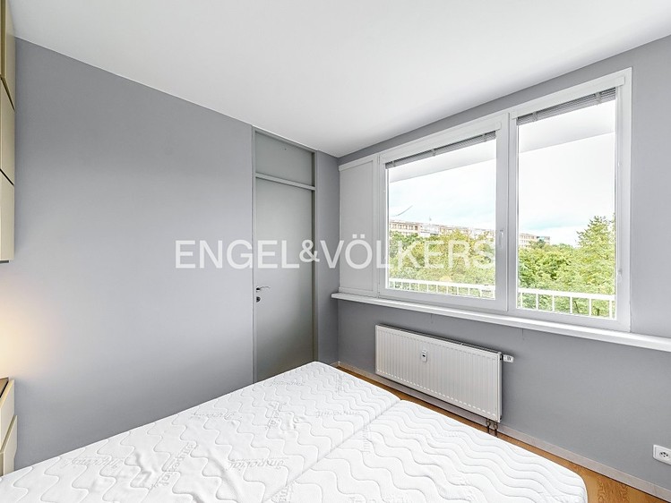 Pronájem bytu 2+kk 70 m² - foto 4