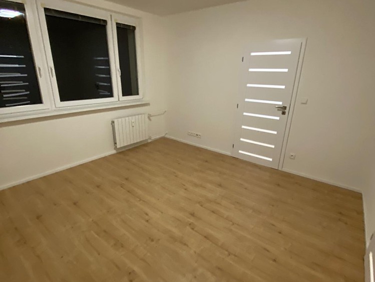 Pronájem bytu 3+1 68 m² (Jednopodlažní) - foto 5