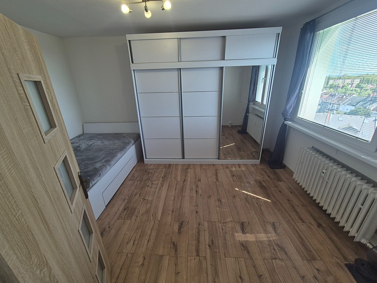 Pronájem bytu 1+1 35 m² - foto 6