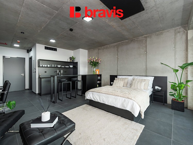 Pronájem bytu 1+kk 34 m² - foto 2