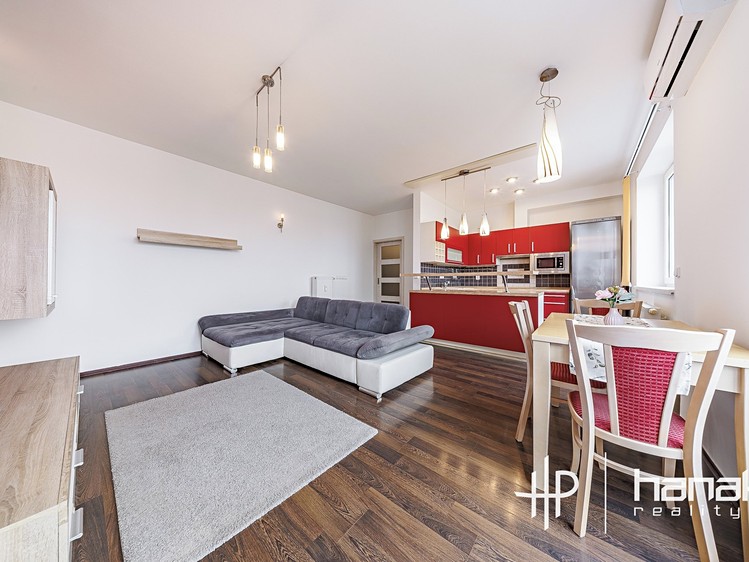 Pronájem bytu 3+kk 82 m² (Podkrovní) - foto 5