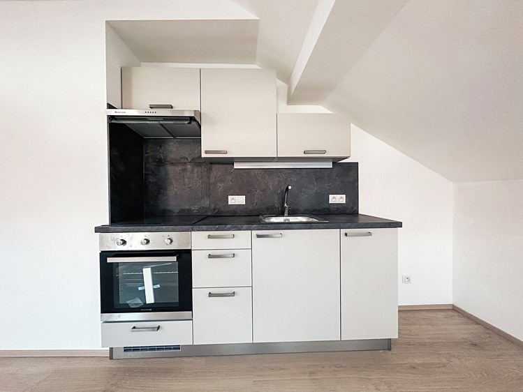 Pronájem bytu 3+kk 74 m² (Podkrovní) - foto 4