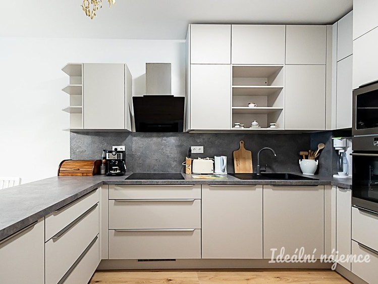 Pronájem bytu 2+kk 53 m² - foto 1