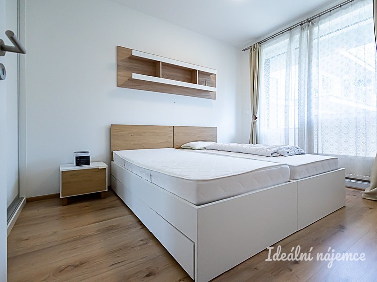 Pronájem bytu 2+kk 53 m² - foto 7
