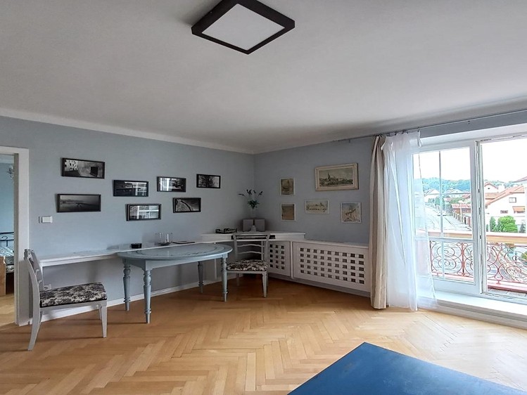 Pronájem bytu 2+1 68 m² - foto 2