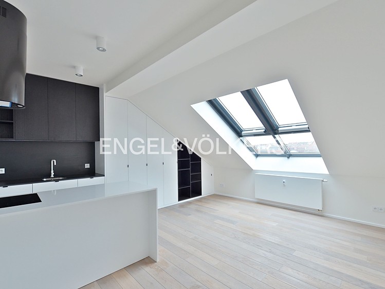 Pronájem bytu 1+kk 39 m² - foto 1