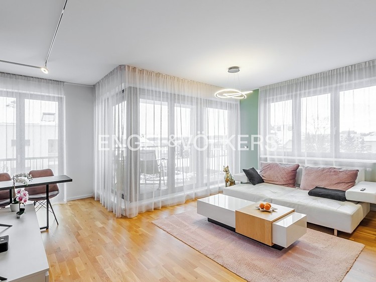 Pronájem bytu 2+kk 63 m² - foto 1