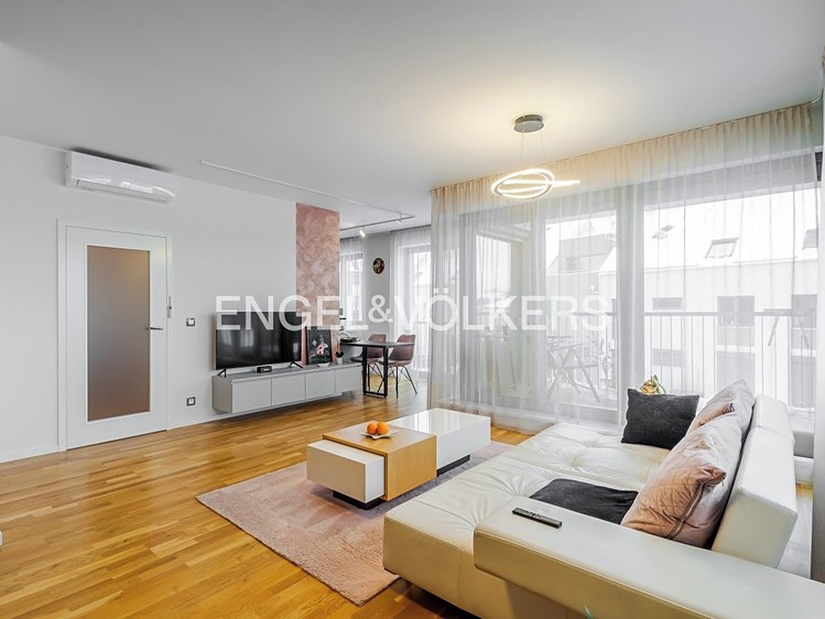 Pronájem bytu 2+kk 63 m² - foto 5