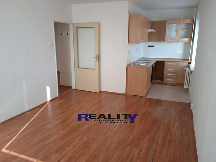 Pronájem bytu 2+1 40 m² - foto 3