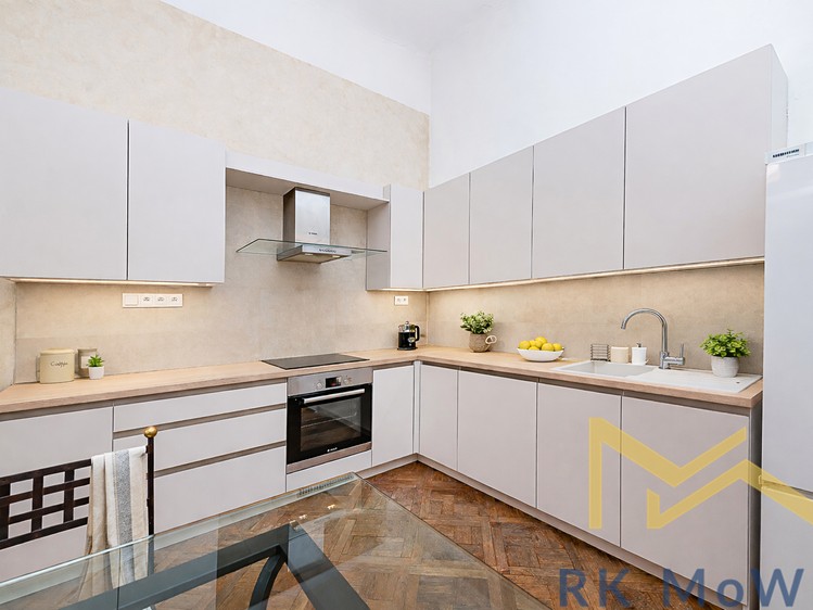 Pronájem bytu 3+1 110 m² - foto 1