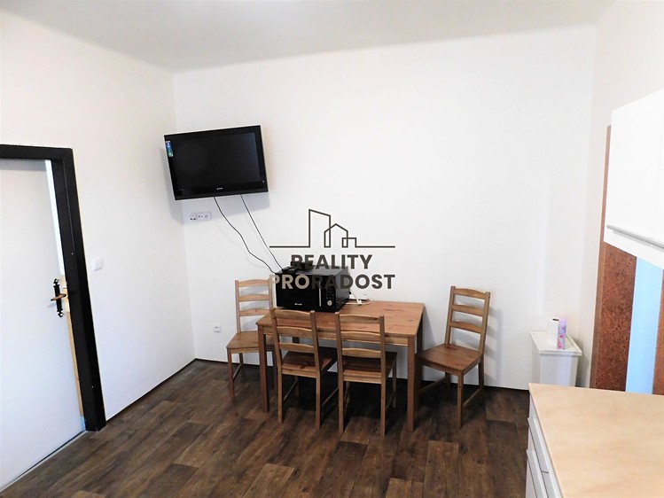 Pronájem bytu 2+kk 40 m² - foto 4