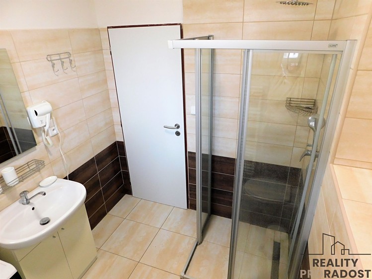 Pronájem bytu 2+kk 40 m² - foto 6