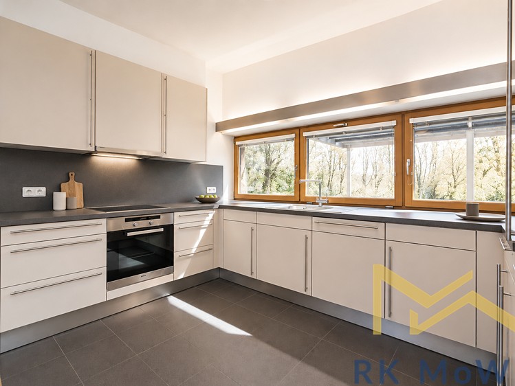 Pronájem bytu 4+kk 101 m² - foto 4