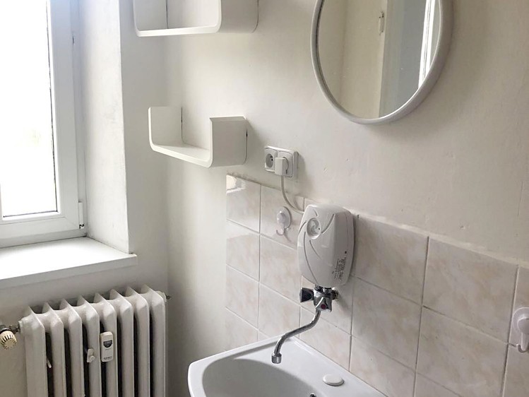 Pronájem bytu 1+1 70 m² - foto 6