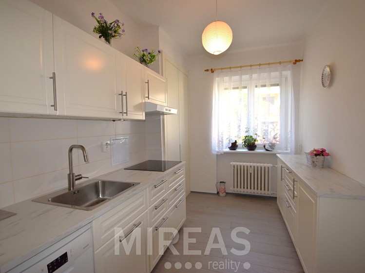 Pronájem bytu 2+1 55 m² - foto 2