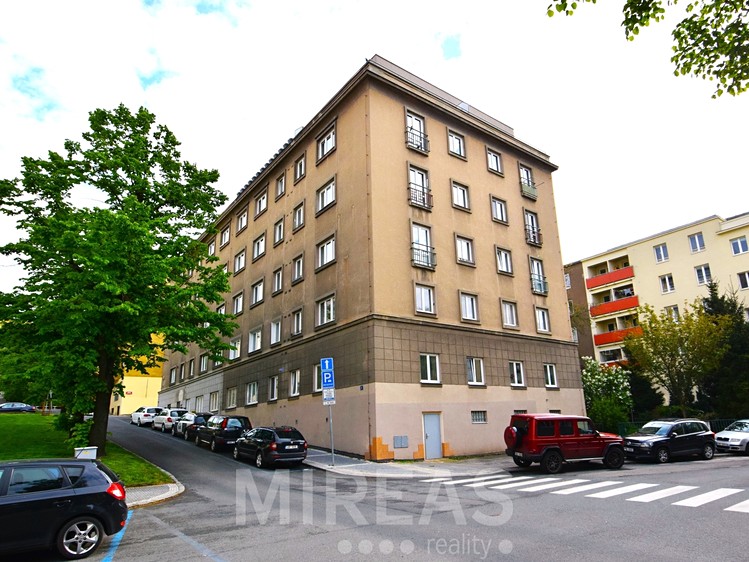 Pronájem bytu 2+1 55 m² - foto 1