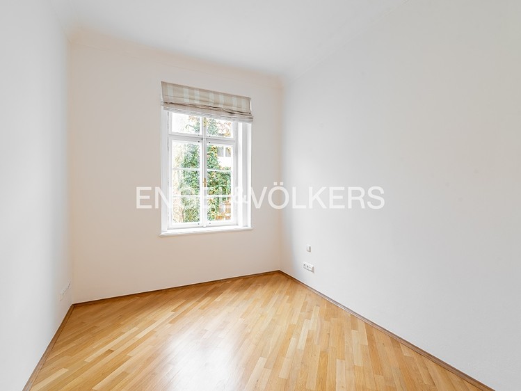 Pronájem bytu 5+1 184 m² (Mezonet) - foto 8