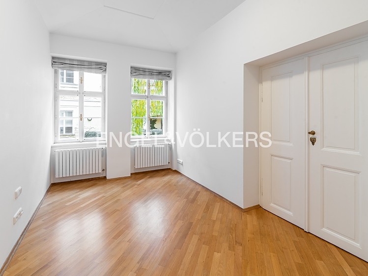 Pronájem bytu 5+1 184 m² (Mezonet) - foto 5