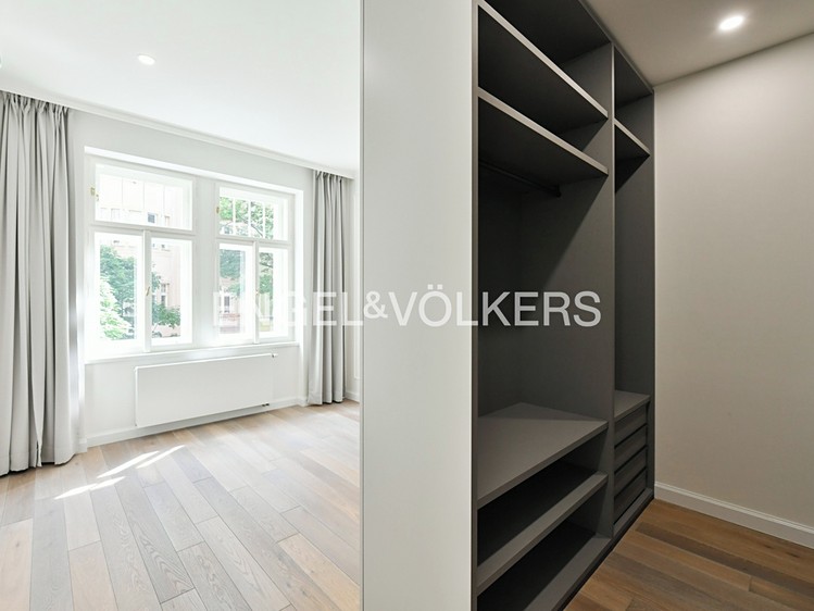 Pronájem bytu 3+kk 92 m² - foto 8
