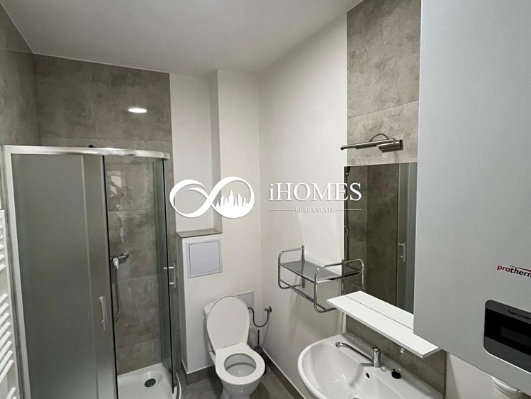 Pronájem bytu 2+kk 111 m² - foto 6