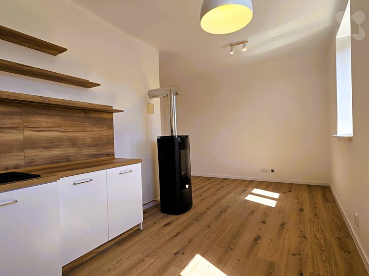 Pronájem bytu 1+kk 28 m² - foto 4