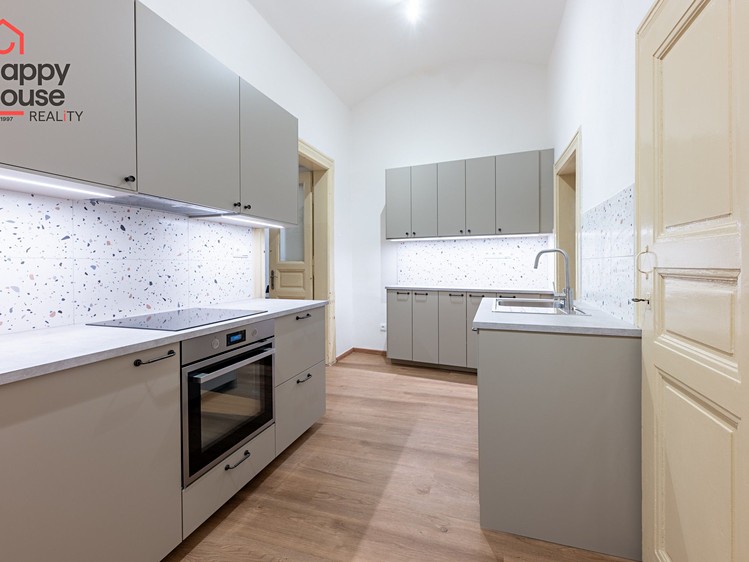Pronájem bytu 2+1 59 m² - foto 2