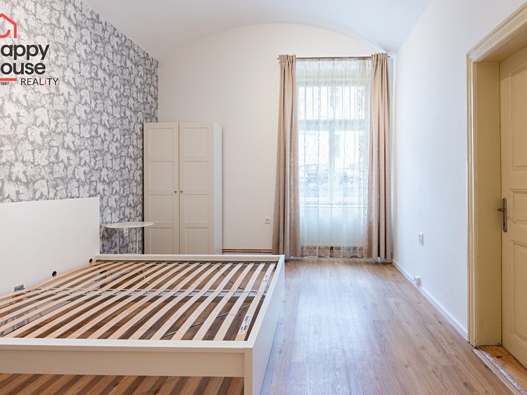 Pronájem bytu 2+1 59 m² - foto 3